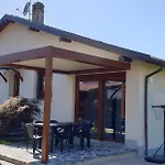 Iris Three Bedroom Private Garden Bike&boat&scooter Villa Colico