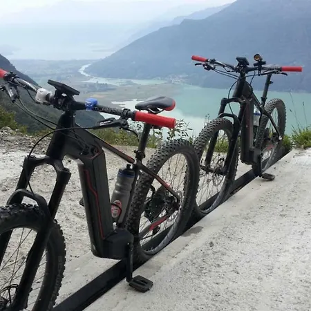 Iris Winter Escape Three Bedrooms With Private Garden Villa