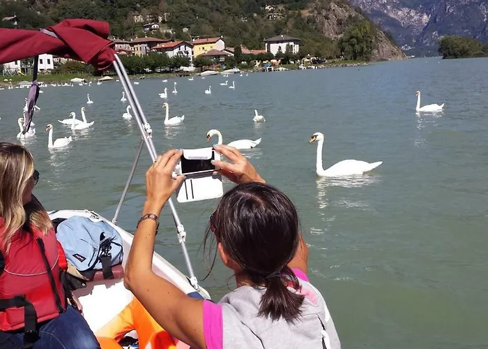 VILLA IRIS Three Bedroom Private Garden Bike&Boat&Scooter Lake Como *