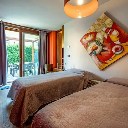 Iris -pet Friendly - Garden - Private Parking- Bike Friendly House Colico