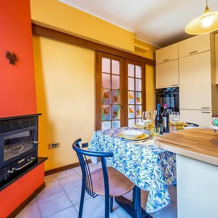 Villa Iris -pet Friendly - Garden - Private Parking- Bike Friendly House *