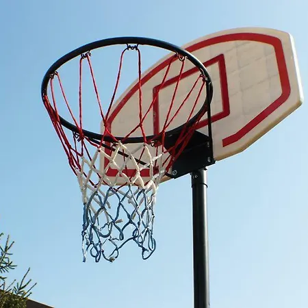 Iris Winter Escape Three Bedrooms With Private Garden