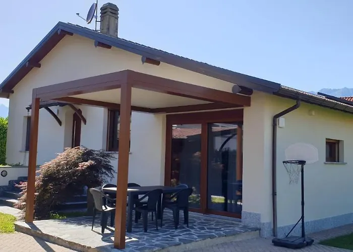 Villa Iris Three Bedroom Private Garden Bike&Boat&Scooter Lake Como Villa Colico