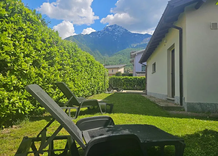 Villa Iris Three Bedroom Private Garden Bike&Boat&Scooter Lake Como Villa Colico