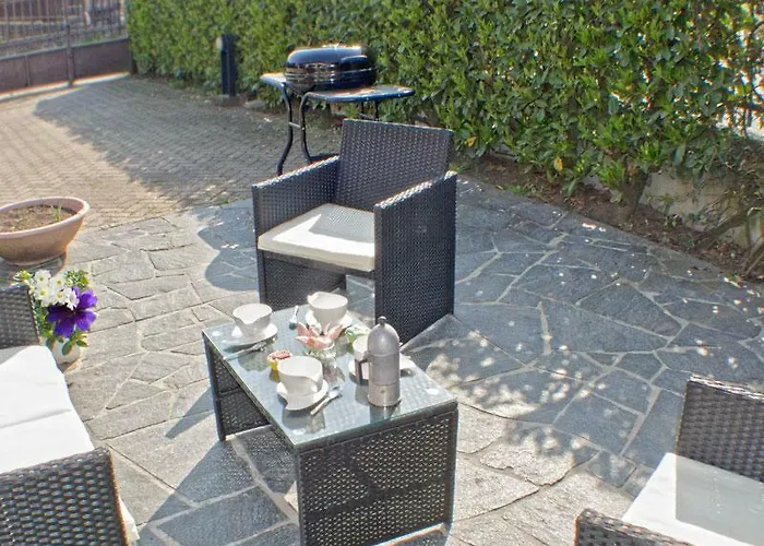 Villa Villa Iris Three Bedroom Private Garden Bike&Boat&Scooter Lake Como *