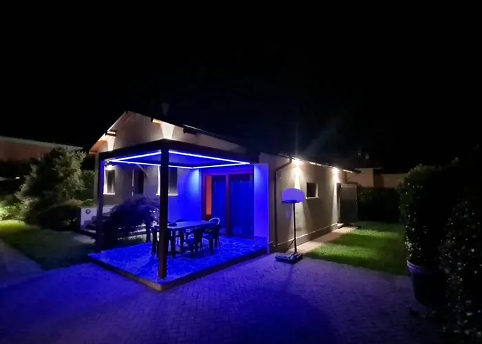 Вилла Iris Three Bedroom Private Garden Bike&boat&scooter Колико